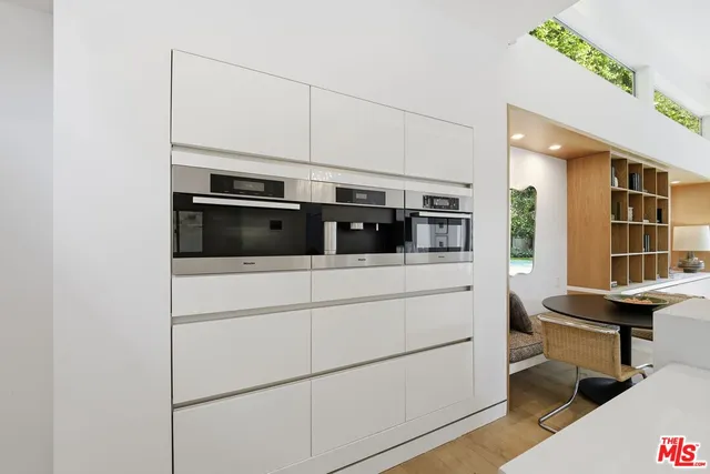 a view of a livingroom with furniture