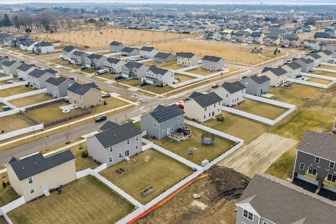 $430,000 | 890 Larkspur Lane, Hampshire, IL 60140