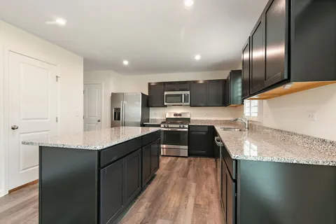 $430,000 | 890 Larkspur Lane, Hampshire, IL 60140