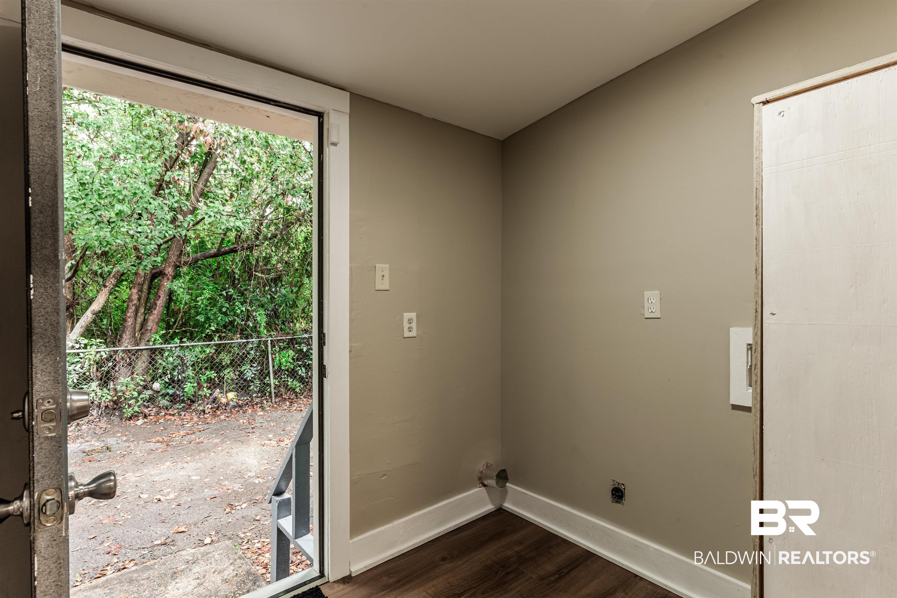 122 East Haig Street Mobile, AL 36610 - Photo 22 of 28