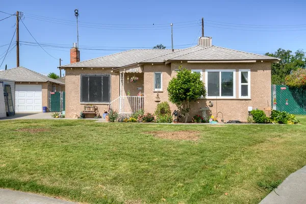 $325,000 | 2973 East Simpson Avenue, Fresno, CA 93703