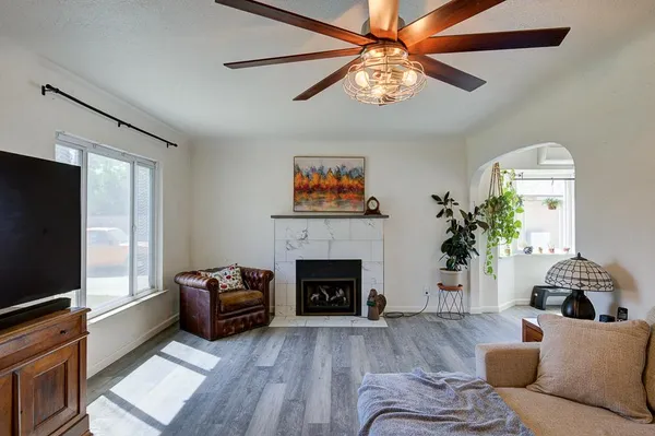 $325,000 | 2973 East Simpson Avenue, Fresno, CA 93703