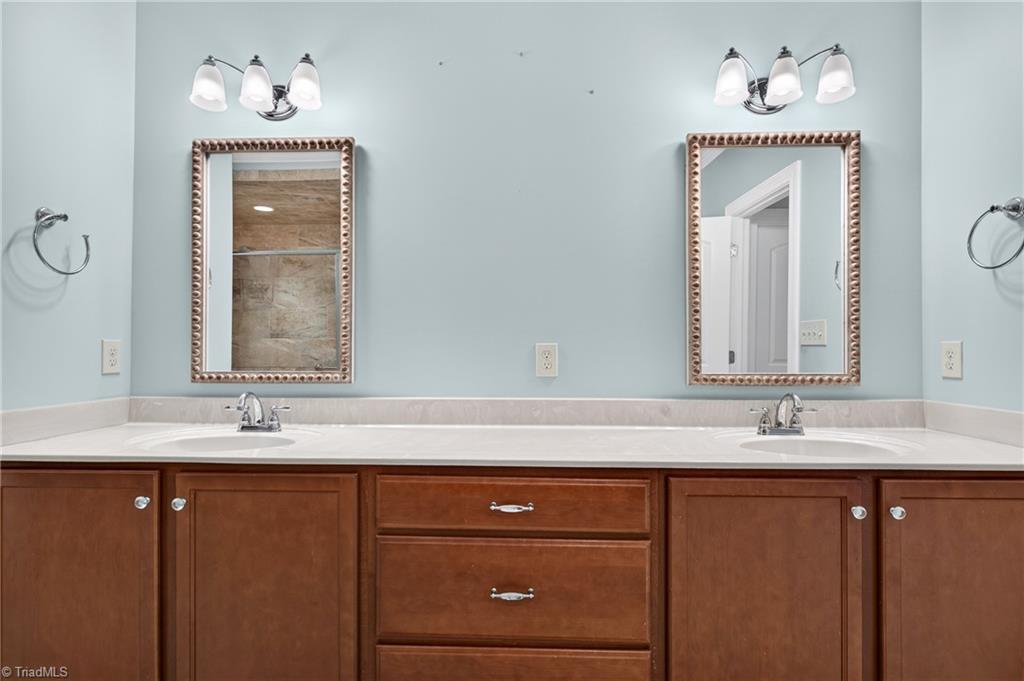 204 Jordan Ridge Way Jamestown, NC 27282 - Photo 23 of 38