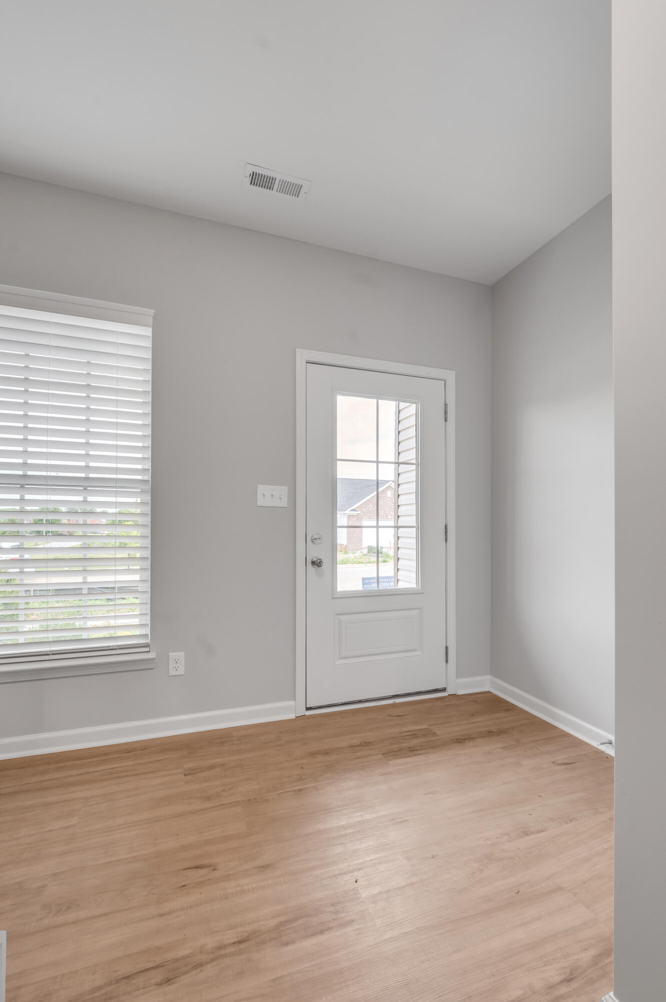 100 Linzi Way Paris, KY 40361 - Photo 2 of 24 TDB_4485