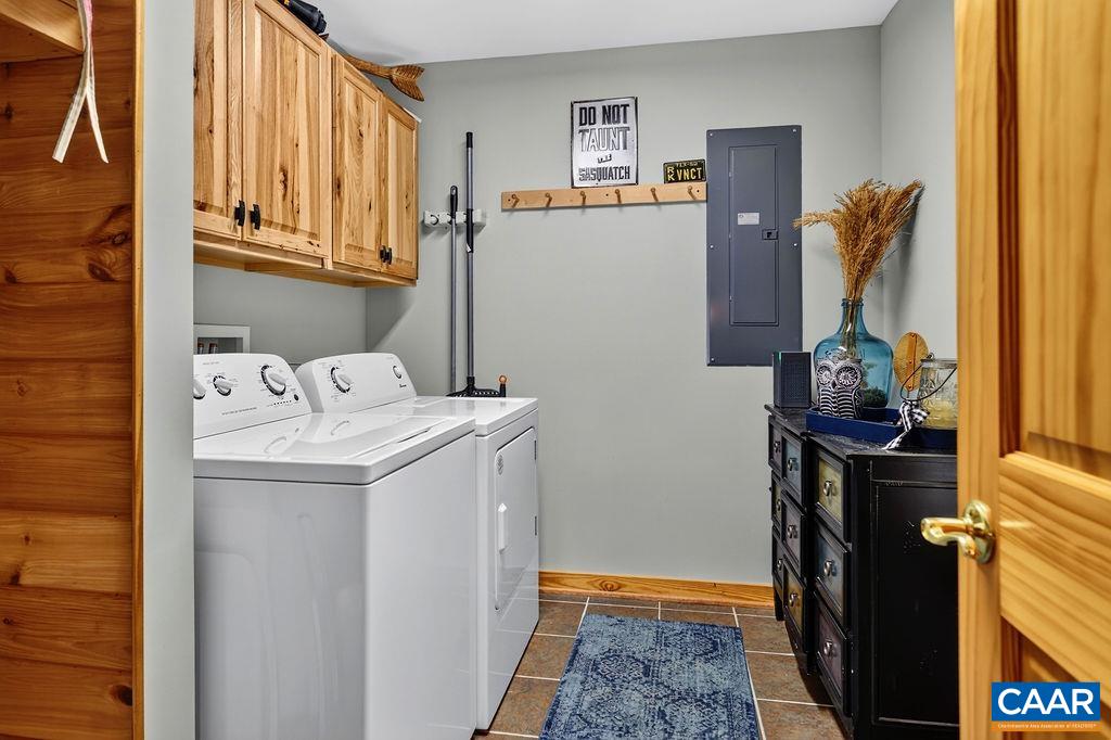 1300 Blue Ridge Drive Roseland, VA 22967 - Photo 47 of 48 Spacious laundry/ mudroom on the main level.
