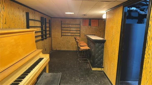 $2,250 | 198 Skycrest Drive, Greece, NY 14616