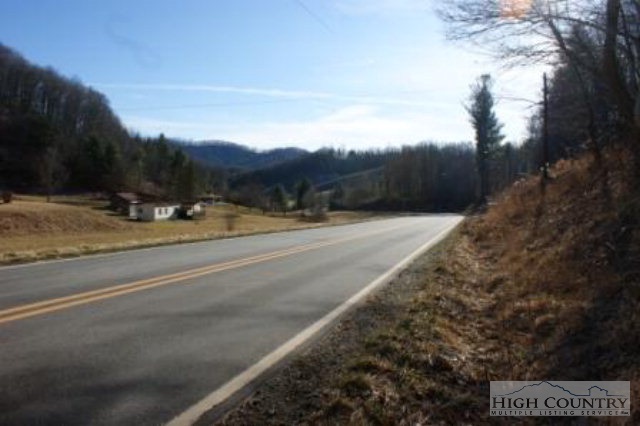 Walter Blevings Road Lansing, NC 28643 - Photo 2 of 2 a view of street with view of building and trees around