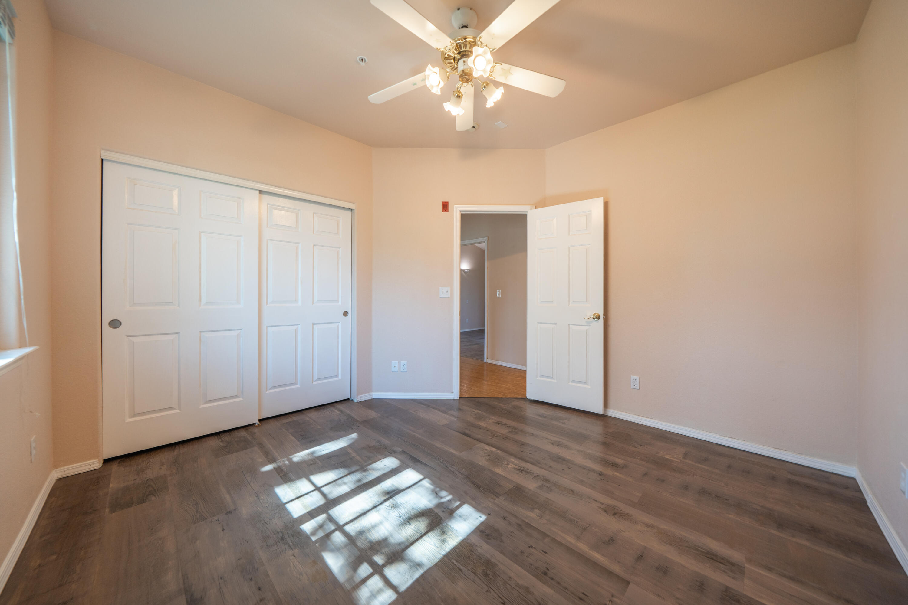 3438 Showboat Court Redding, CA 96003 - Photo 27 of 63 3438 Showboat Ct-27