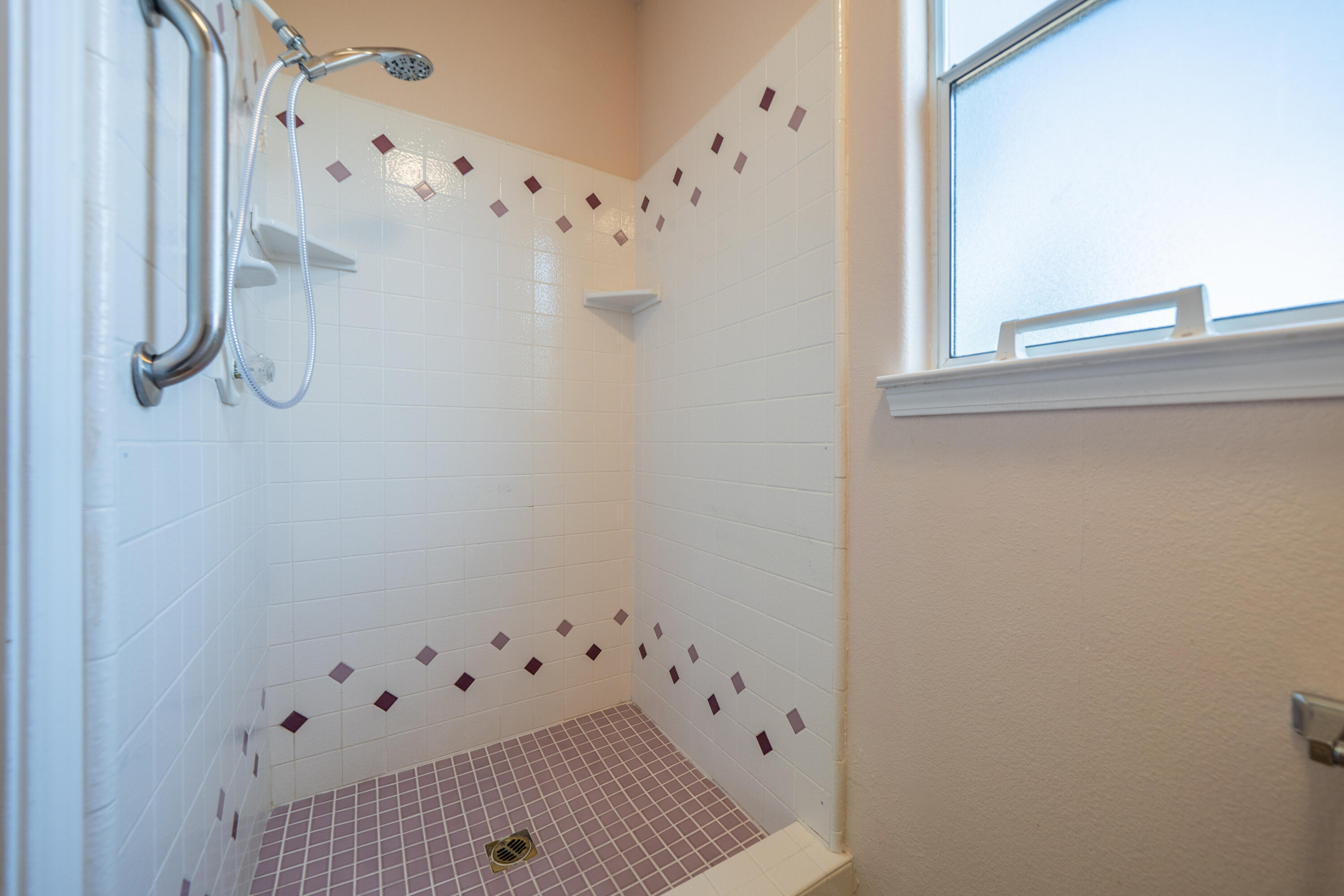 3438 Showboat Court Redding, CA 96003 - Photo 34 of 63 3438 Showboat Ct-34