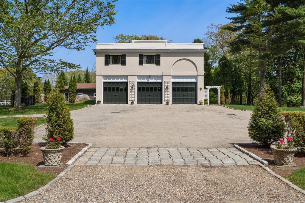 73 Forest Street Manchester, MA 01944 - Photo 3 of 41