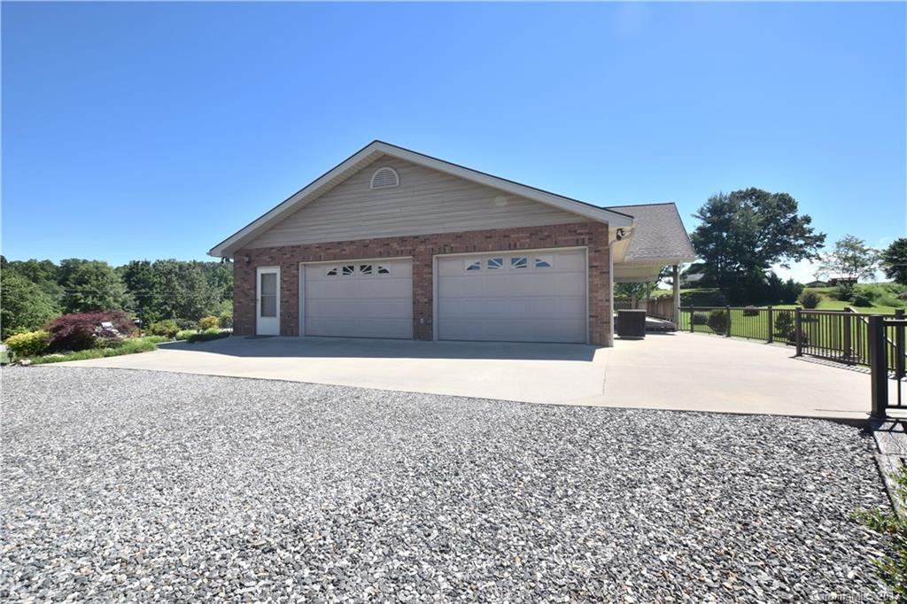 1336 Alexander Road Leicester, NC 28748 - Photo 3 of 21 Gallery Image 3