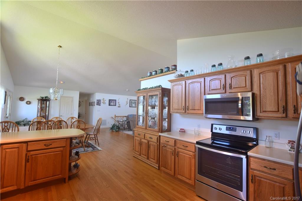 1336 Alexander Road Leicester, NC 28748 - Photo 4 of 21 Gallery Image 4