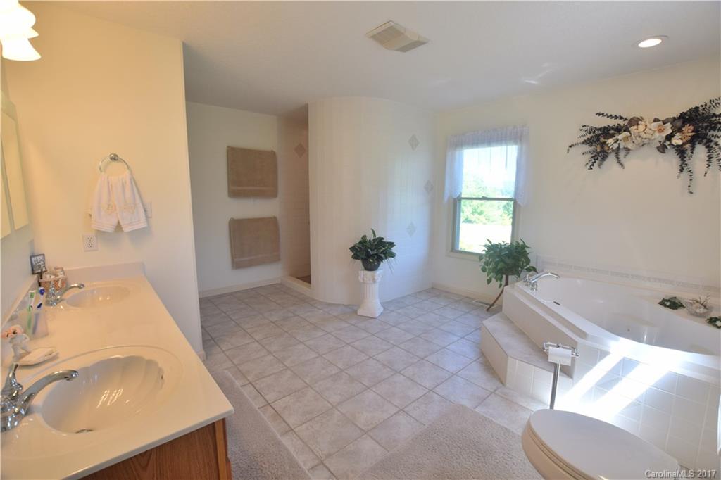 1336 Alexander Road Leicester, NC 28748 - Photo 8 of 21 Gallery Image 8