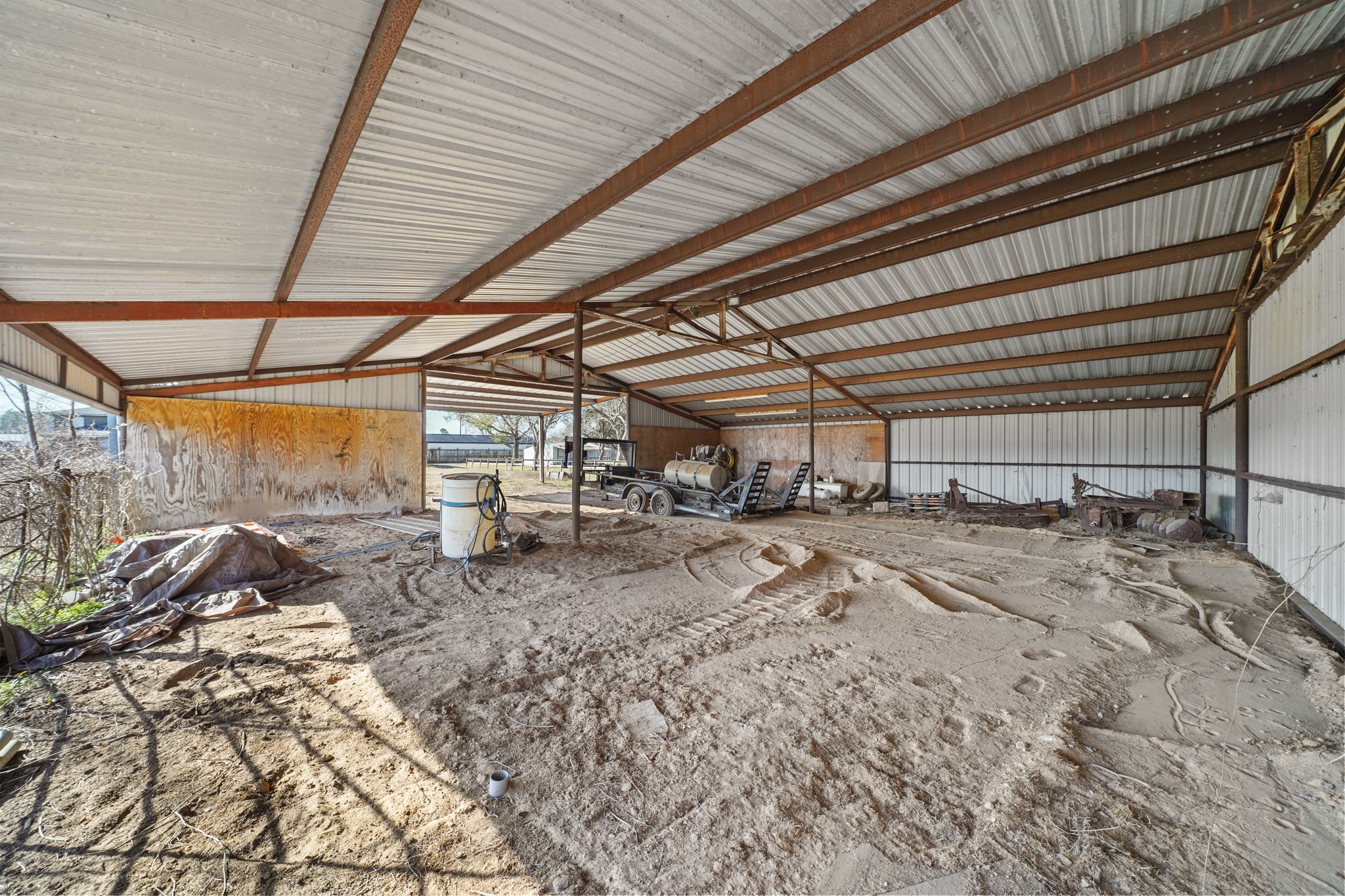 16815 Herridge Road Pearland, TX 77584 - Photo 13 of 19 a view of a car garage