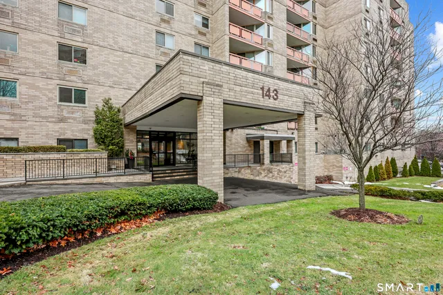 $500,000 | 143 Hoyt Street, Unit 5K, Stamford, CT 06905