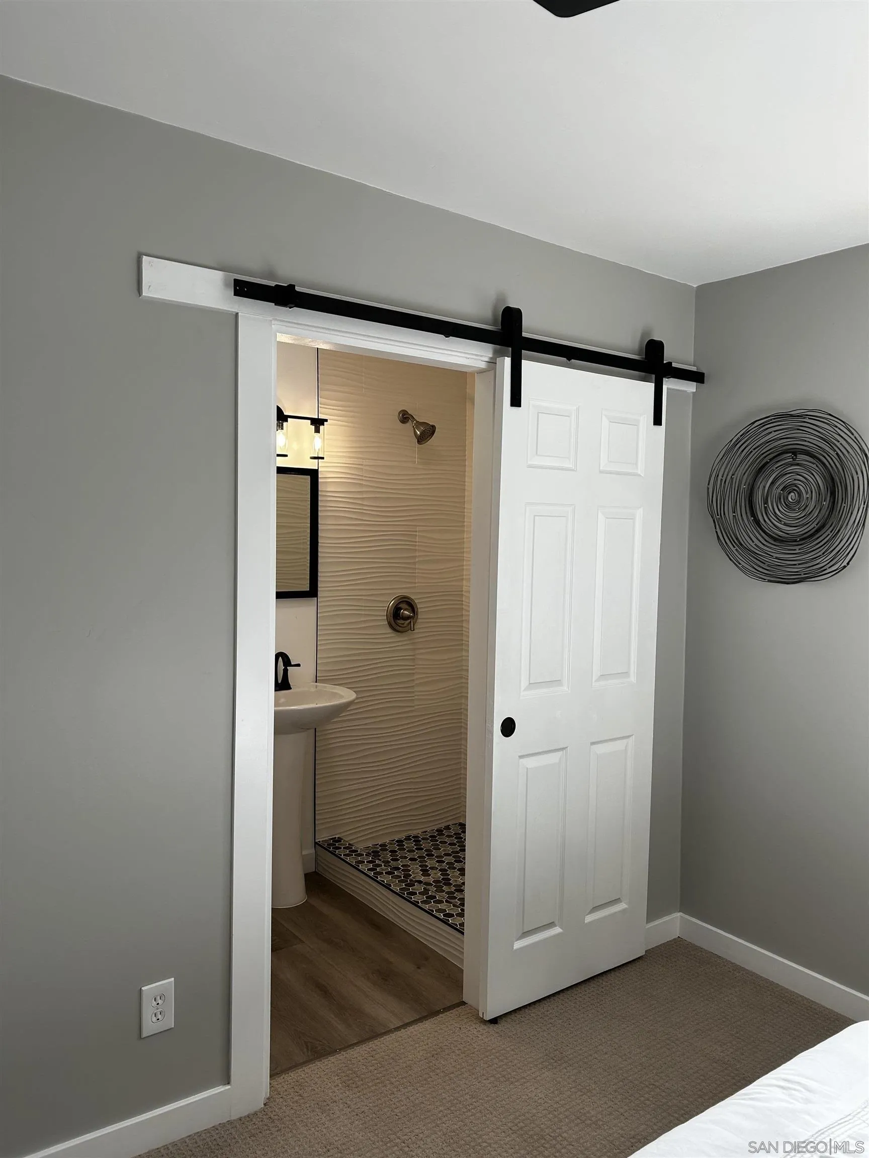 9136 Northcote Road Santee, CA 92071 - Photo 20 of 33 a view of bathroom