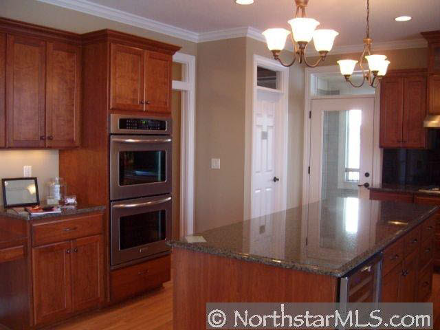 2055 Scenic View Lane Southwest Rochester, MN 55902 - Photo 3 of 10