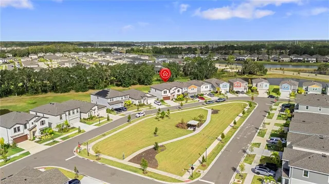 $615,000 | 14868 Summer Br Drive, Lithia, FL 33547