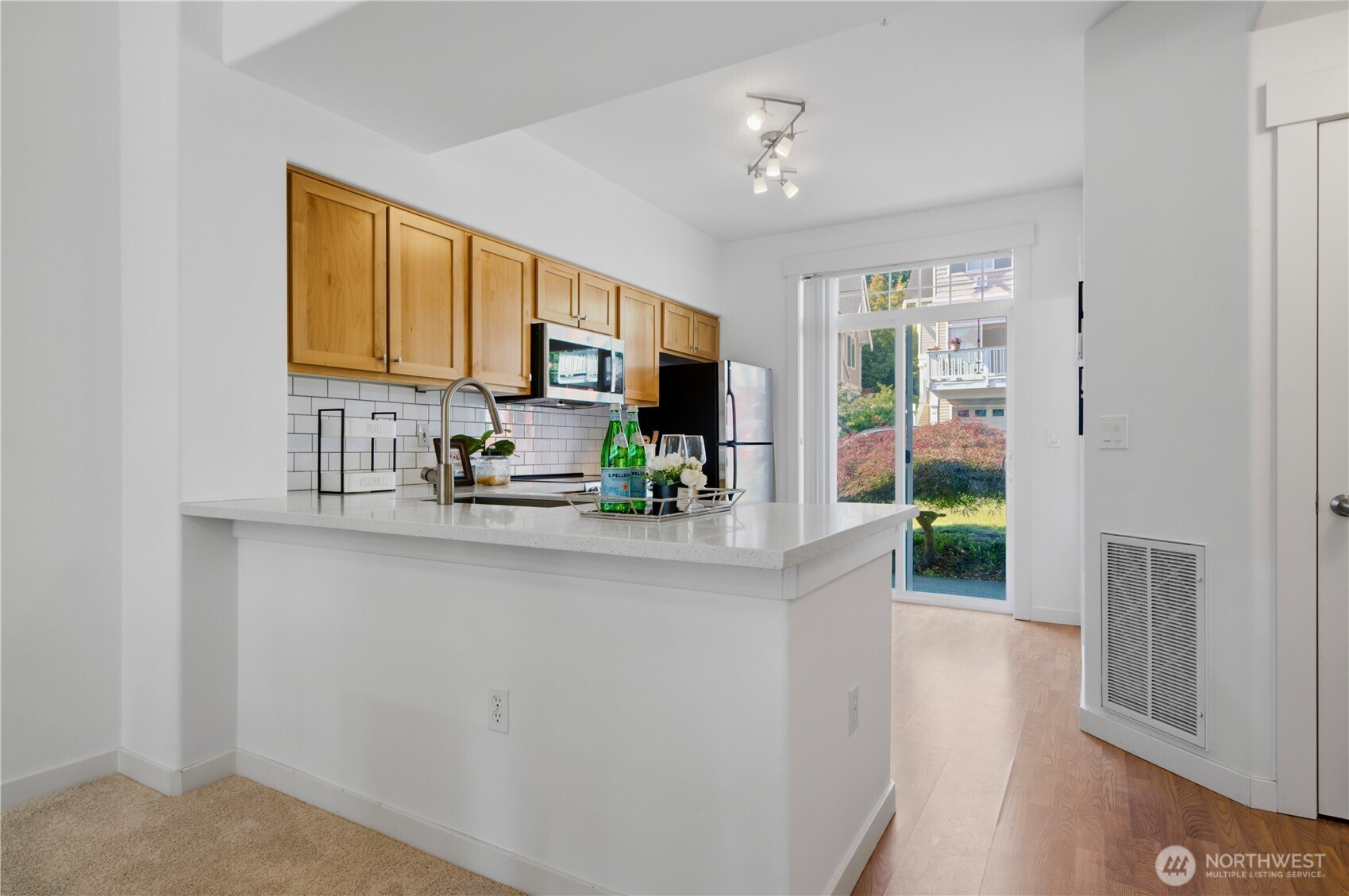 23120 Southeast Black Nugget Road, Unit C3 Issaquah, WA 98029 - Photo 11 of 24