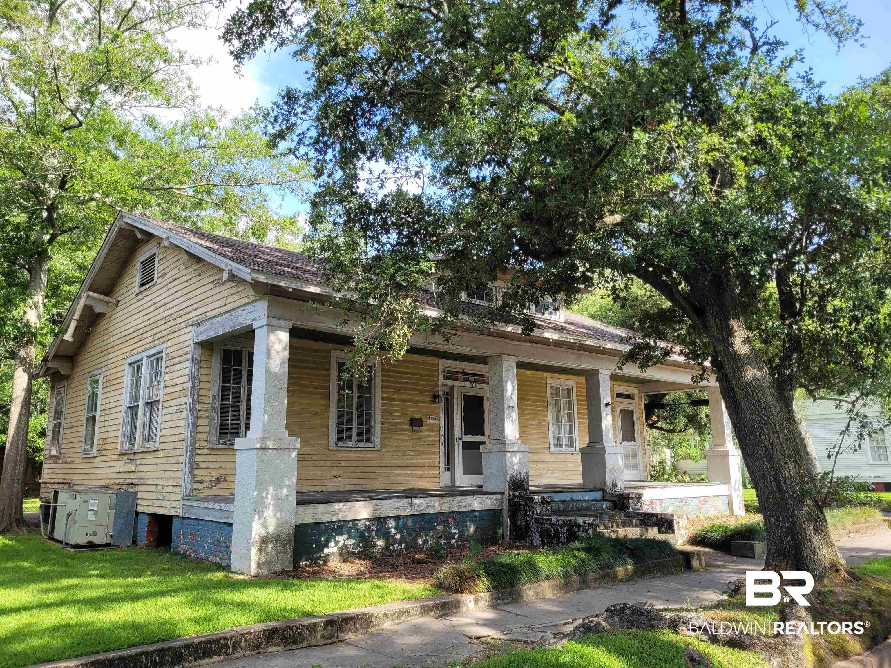 300 George Street Mobile, AL 36604 - Photo 1 of 17
