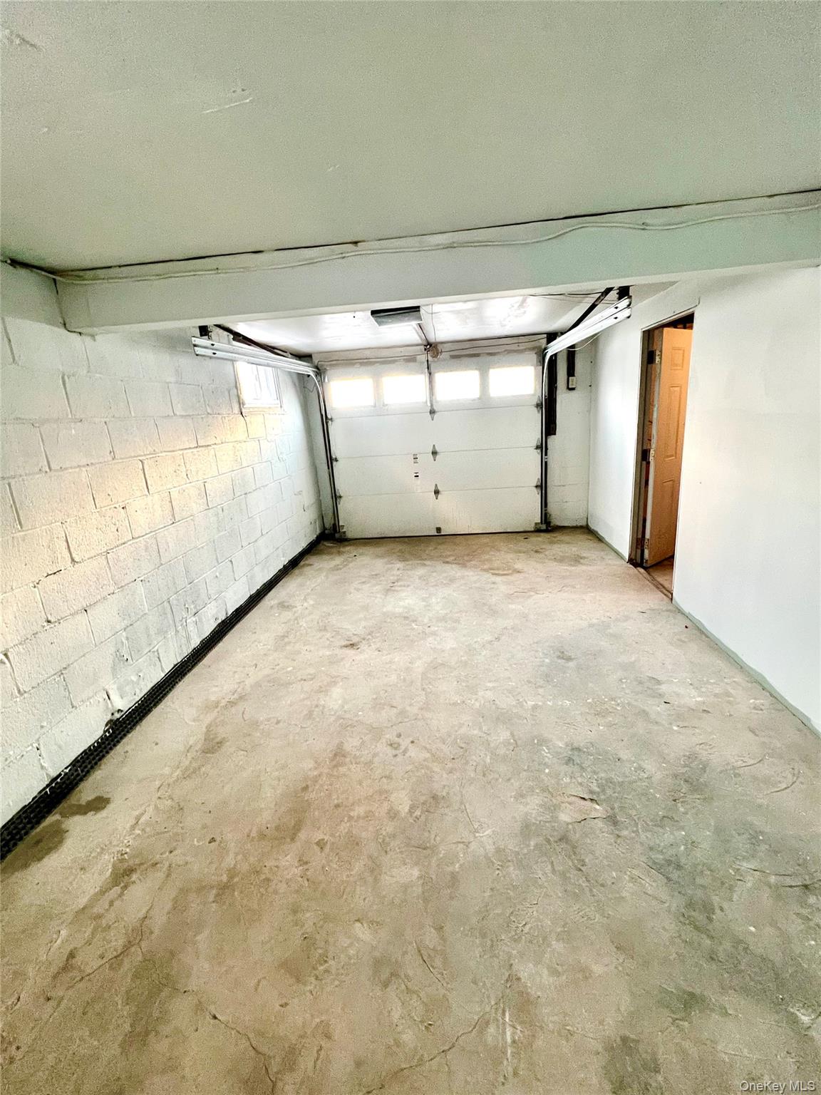 23 Independence Avenue Middletown, NY 10940 - Photo 32 of 35 a view of a garage