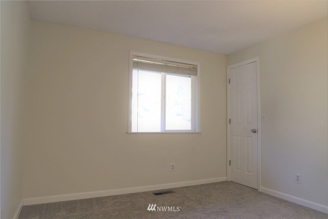 17119 163rd Place Southeast Renton, WA 98058 - Photo 16 of 25 Gallery Image 16