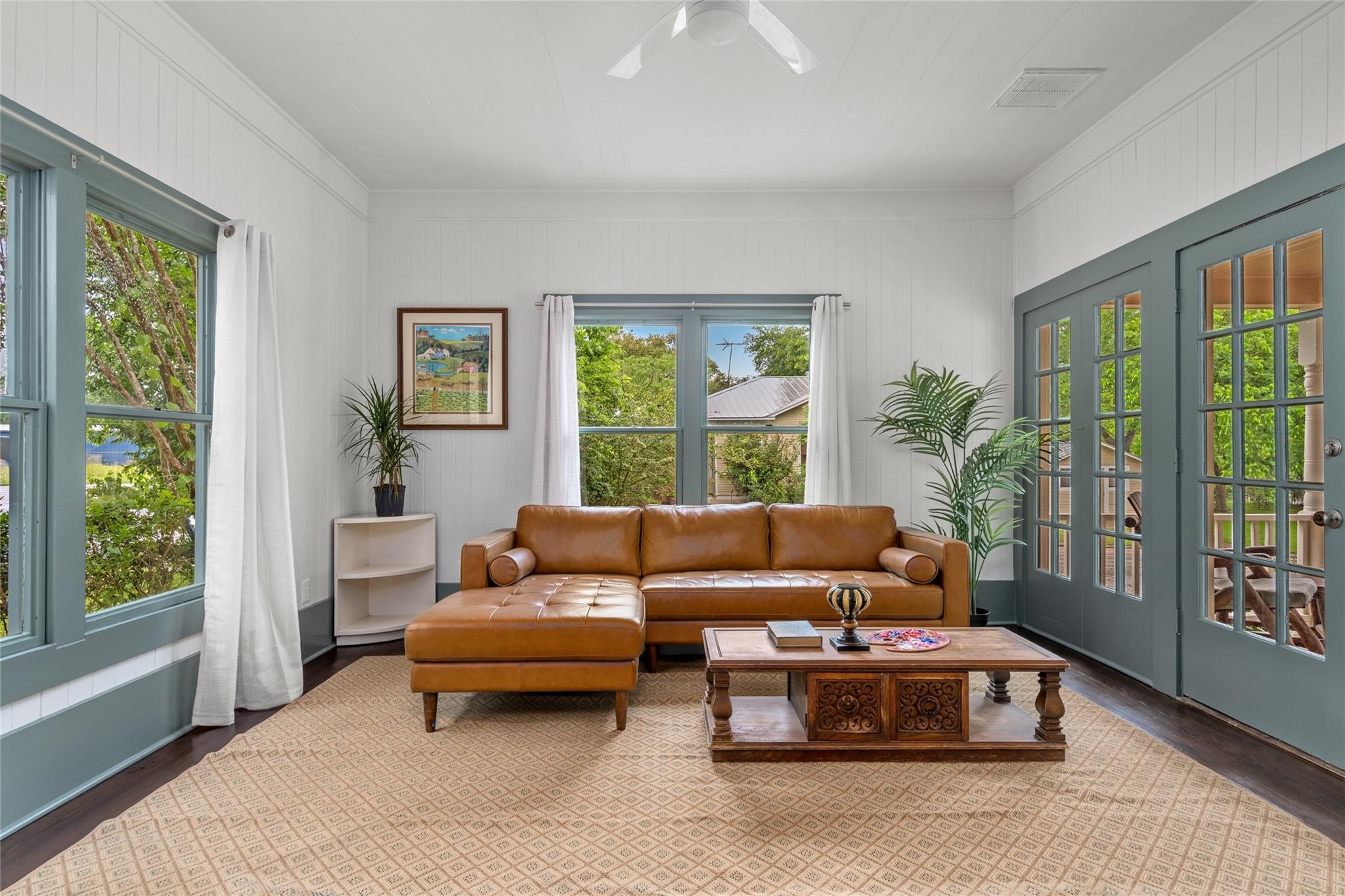 806 East Main Street Bellville, TX 77418 - Photo 16 of 38 a living room with furniture and a large window