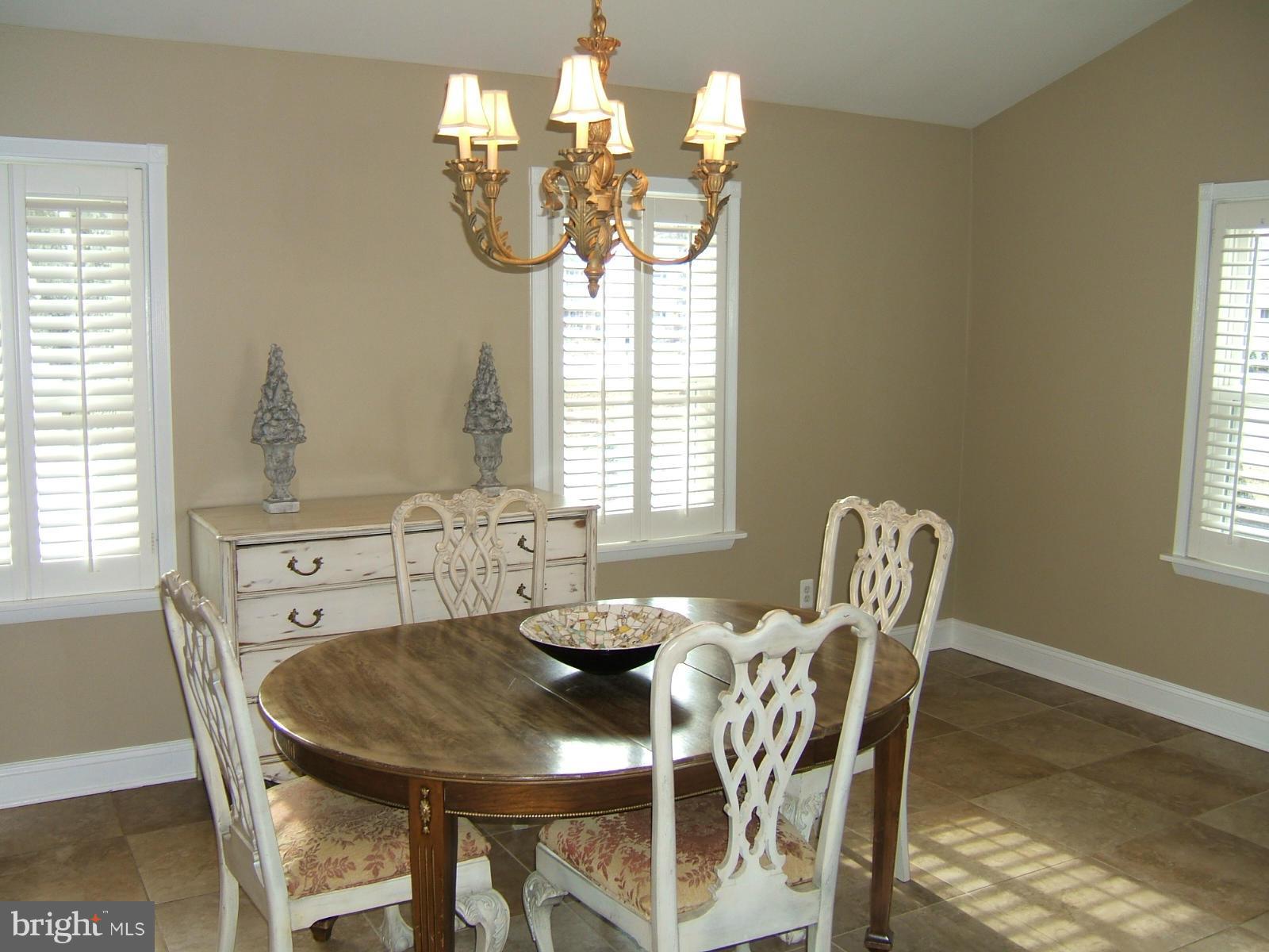 2839 Carrollton Road Annapolis, MD 21403 - Photo 8 of 30 Dining Room