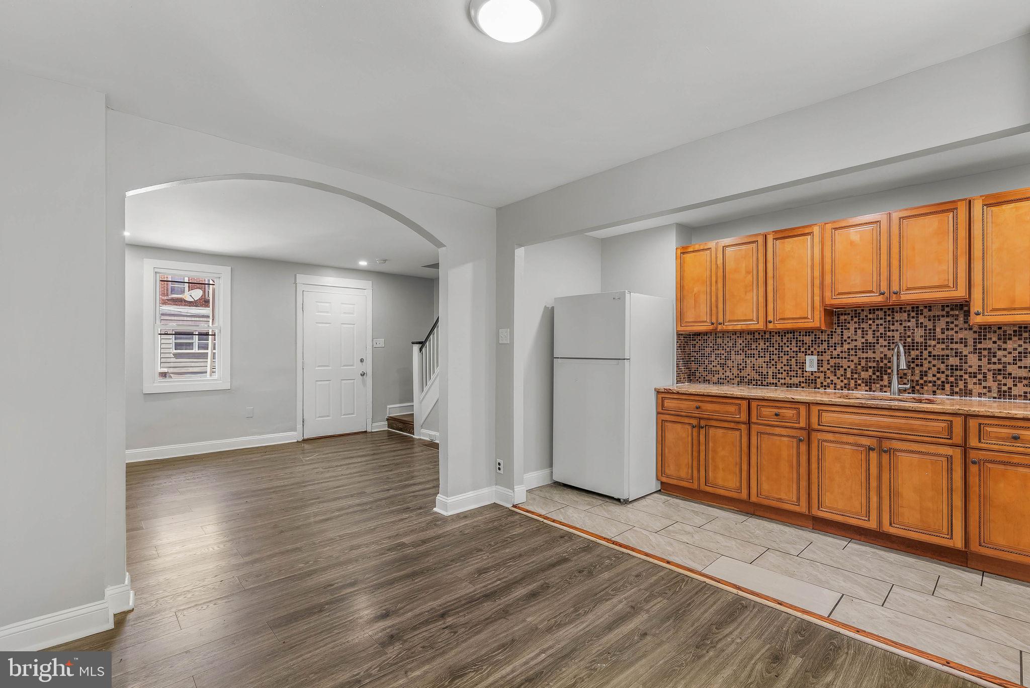 7052 Aberdeen Road Upper Darby, PA 19082 - Photo 10 of 27
