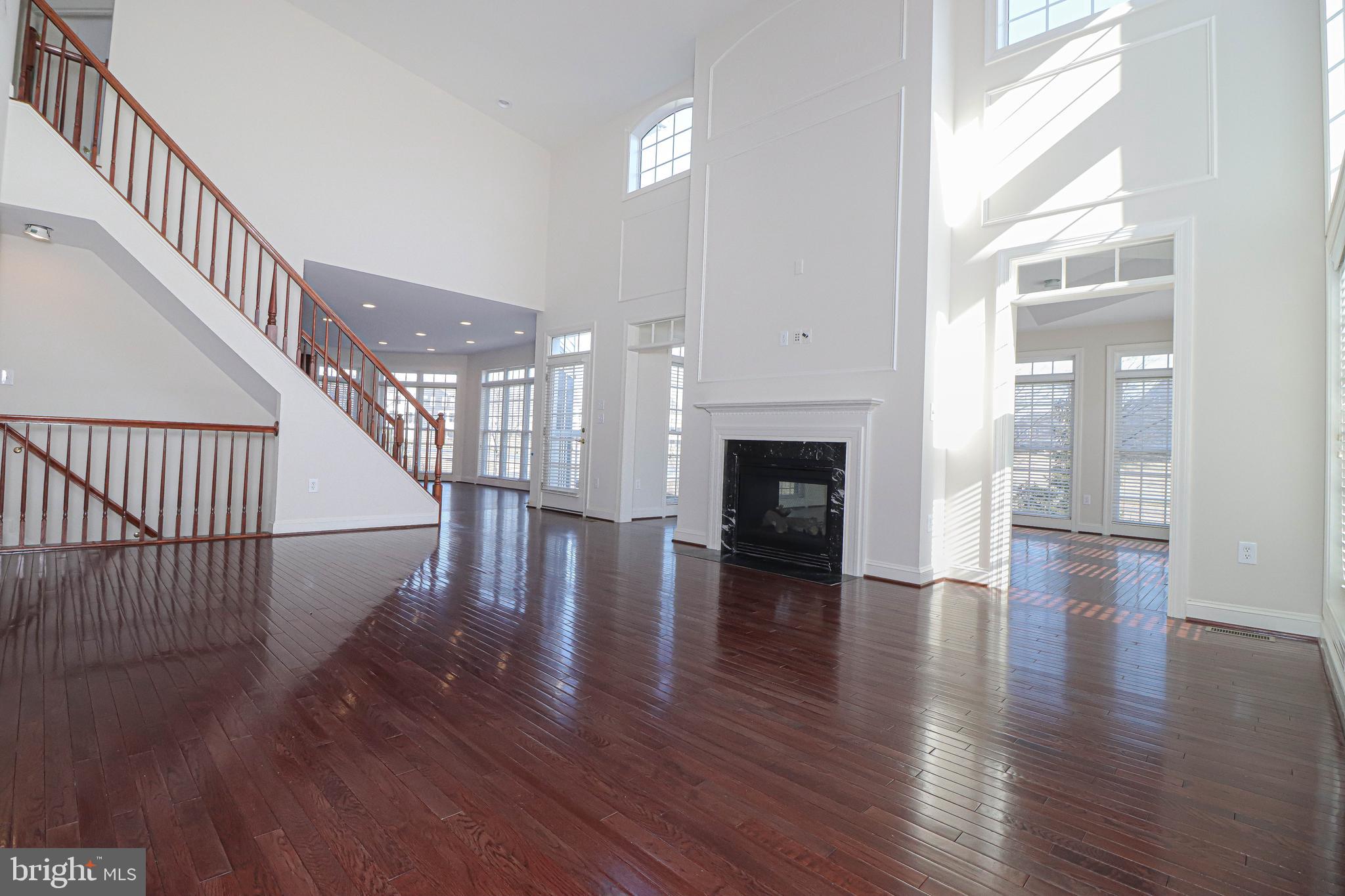 43471 Mountcastle Drive Chantilly, VA 20152 - Photo 27 of 79 2 Story Family Room