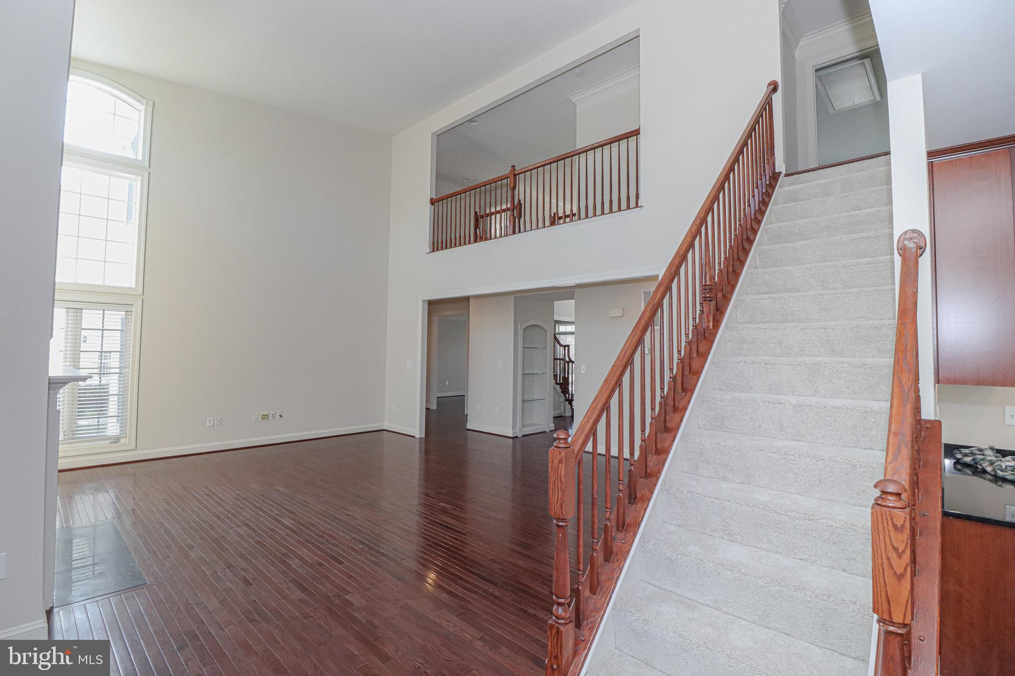 43471 Mountcastle Drive Chantilly, VA 20152 - Photo 30 of 79 Back Staircase
