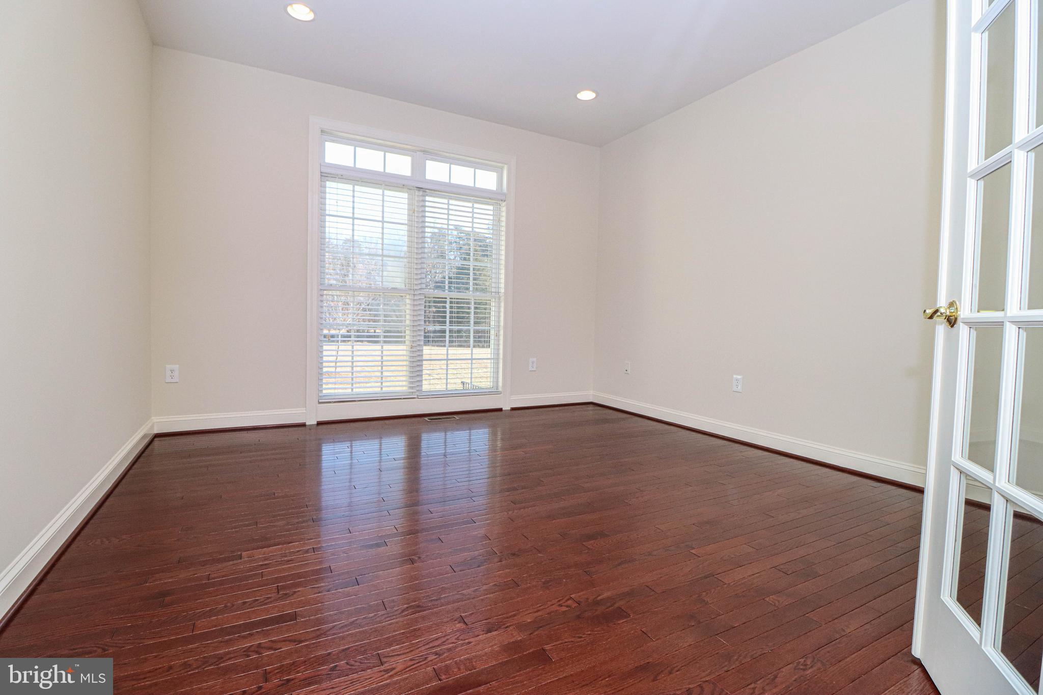 43471 Mountcastle Drive Chantilly, VA 20152 - Photo 36 of 79