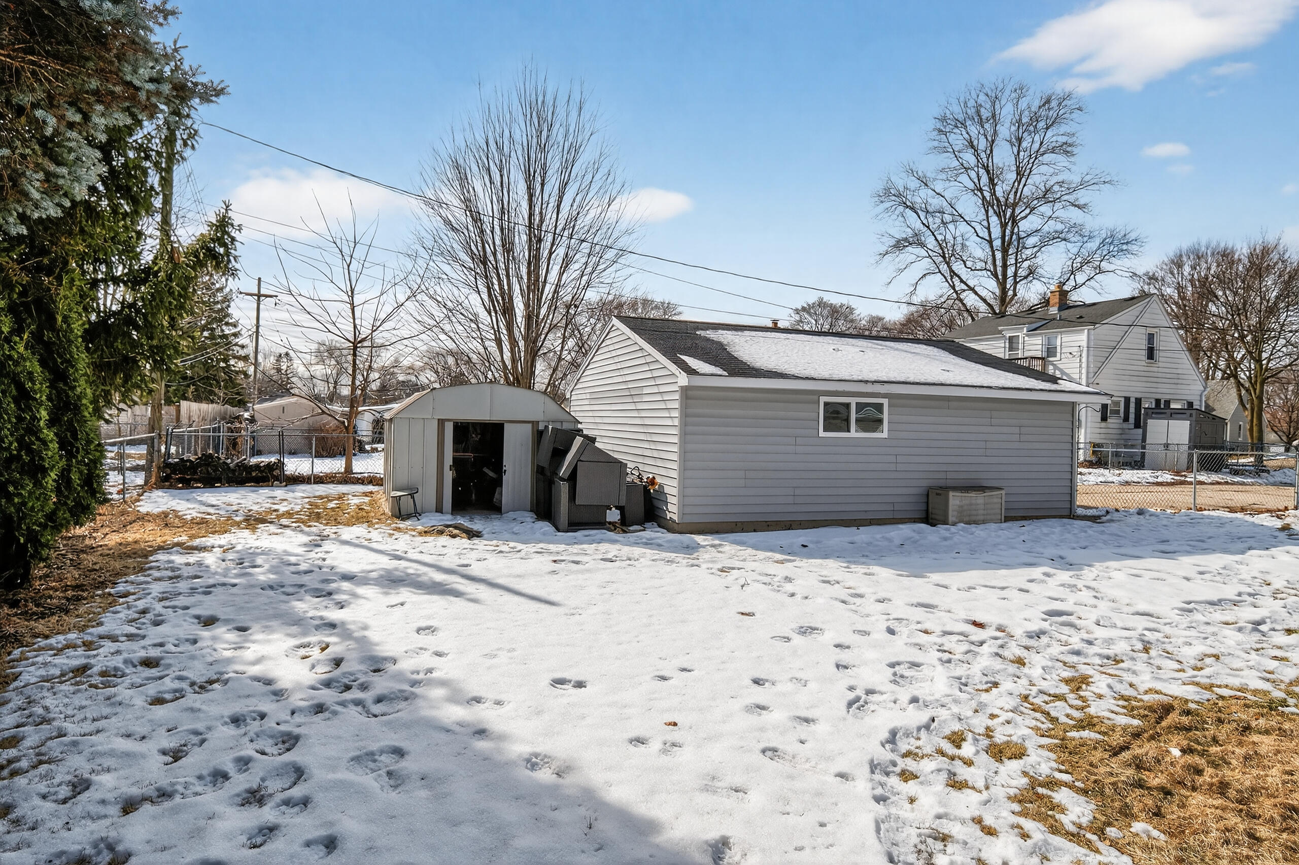 3360 South 65th Street Milwaukee, WI 53219 - Photo 28 of 30 Yard