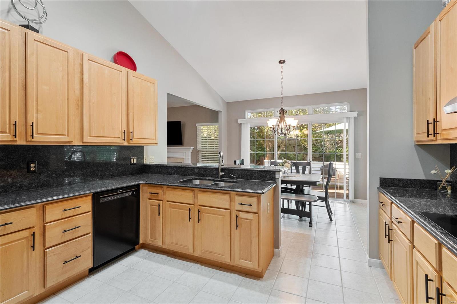 761 Stone Meadow Drive Chesterfield, MO 63005 - Photo 19 of 59