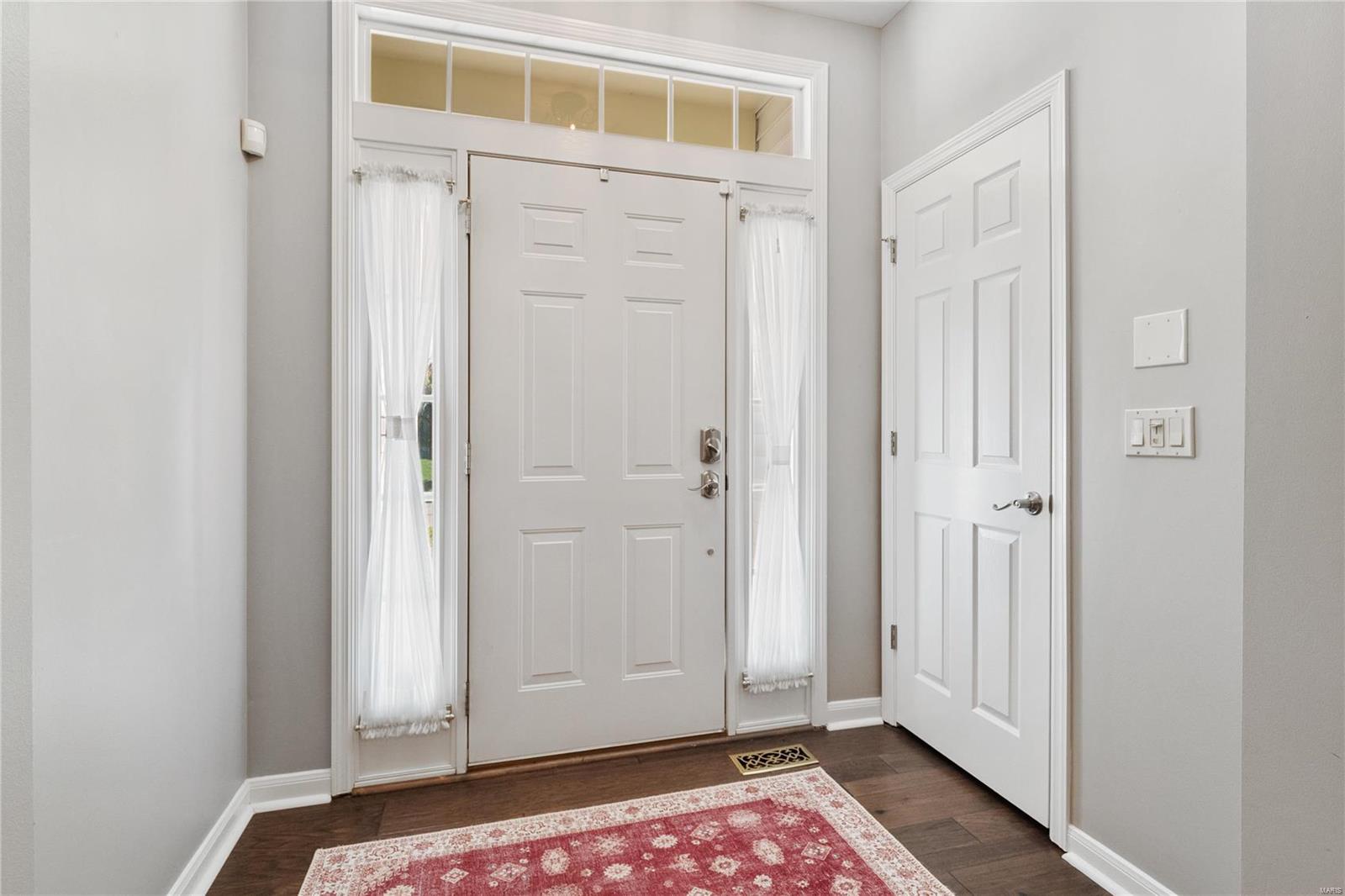 761 Stone Meadow Drive Chesterfield, MO 63005 - Photo 3 of 59