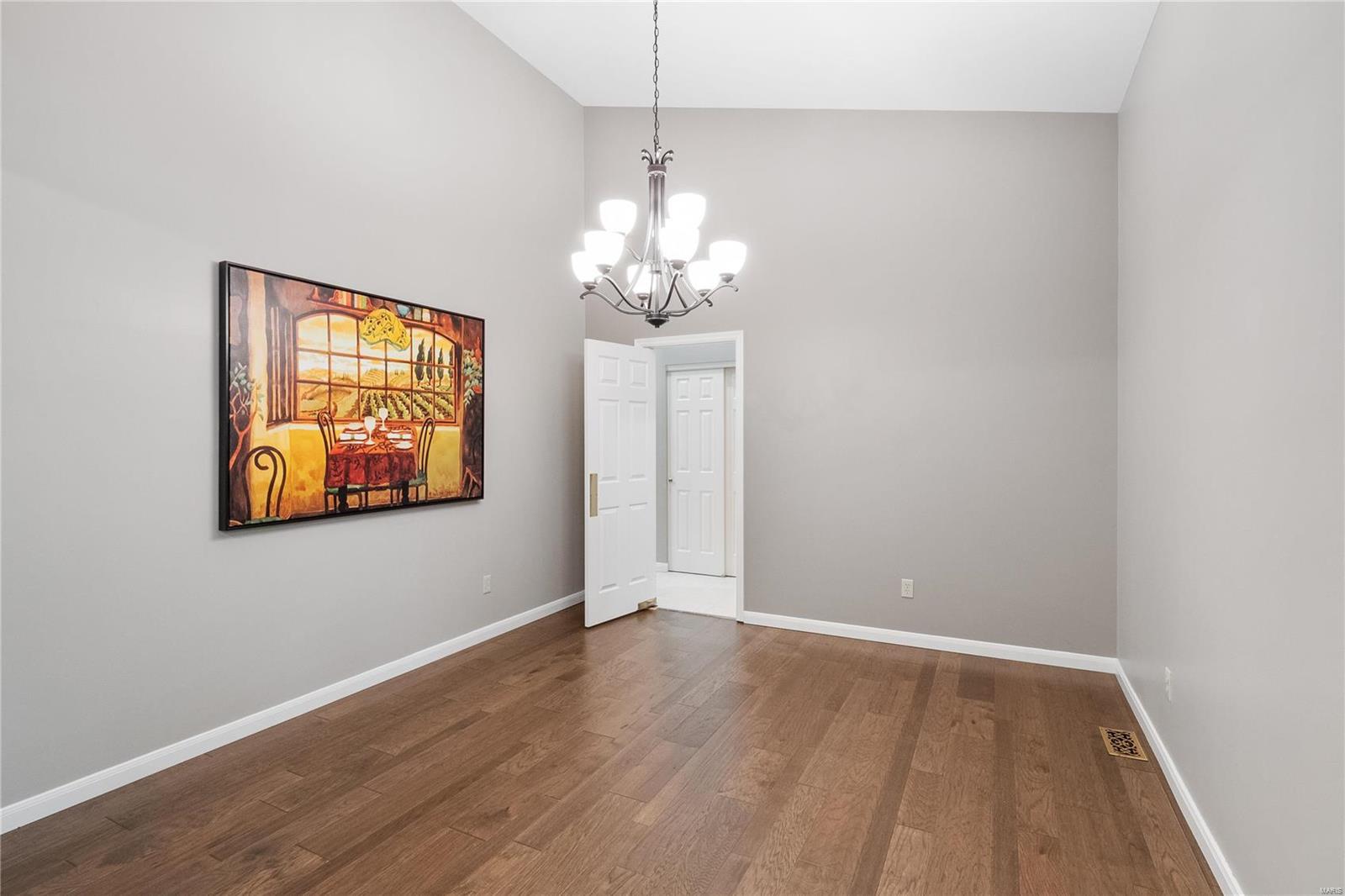 761 Stone Meadow Drive Chesterfield, MO 63005 - Photo 4 of 59