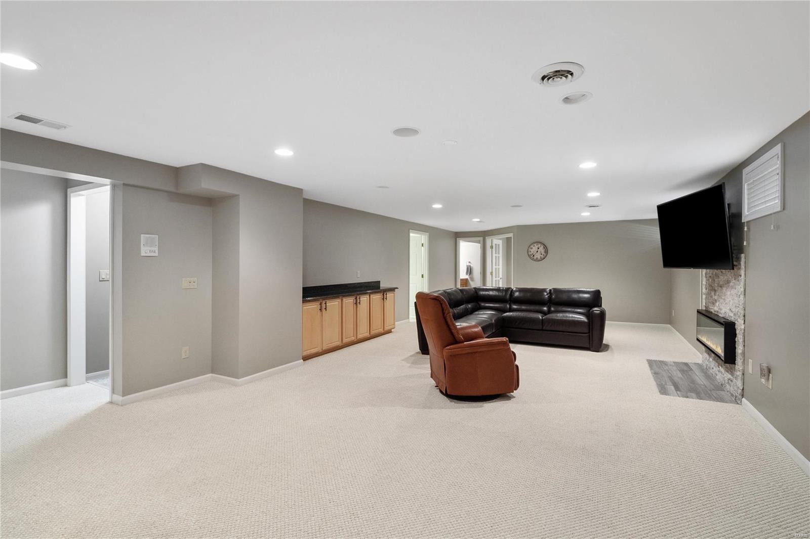 761 Stone Meadow Drive Chesterfield, MO 63005 - Photo 45 of 59