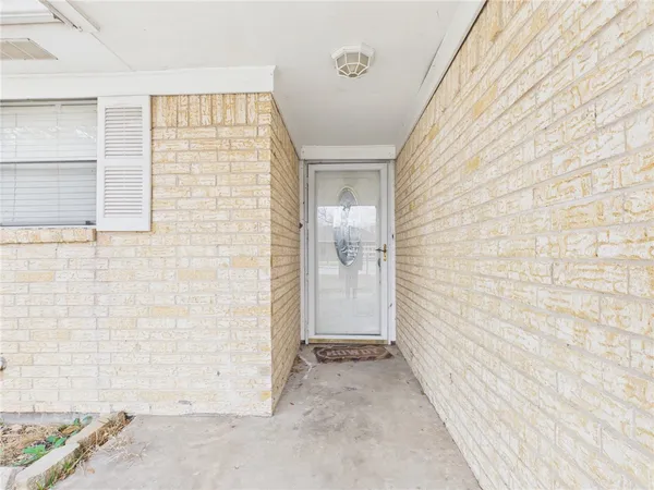 $1,700 | 1813 Langford Street, College Station, TX 77840