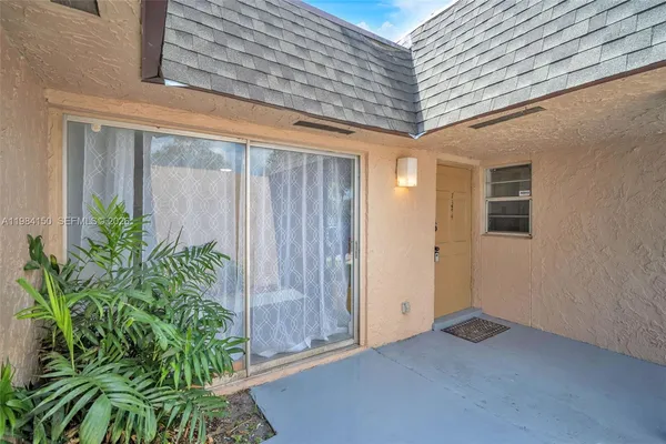 $2,200 | 7344 Southwest 8th Court, Unit 2, North Lauderdale, FL 33068