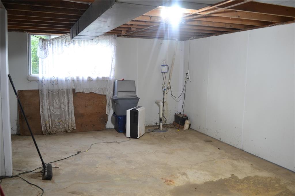 138 Mowl Road Washington, PA 15301 - Photo 20 of 43 a view of a storage & utility room