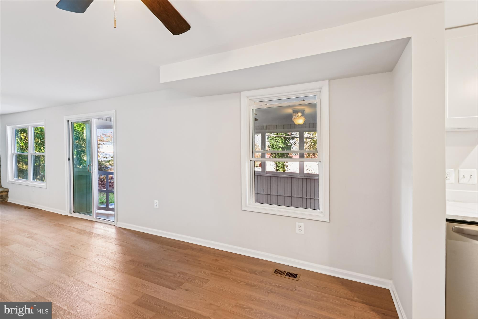 3092 Sussex Place Riva, MD 21140 - Photo 24 of 105 Breakfast Area