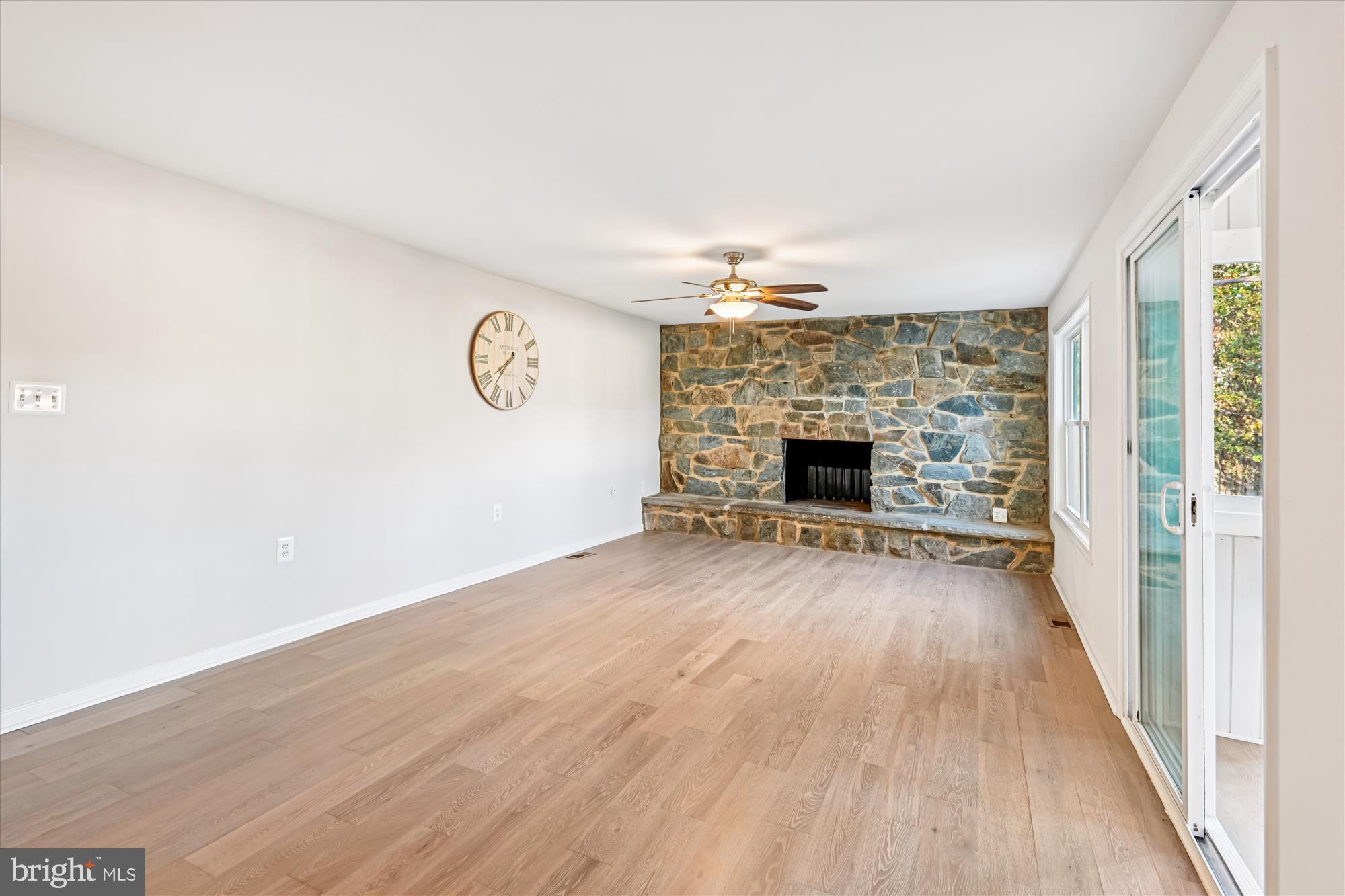 3092 Sussex Place Riva, MD 21140 - Photo 34 of 105 Family Room