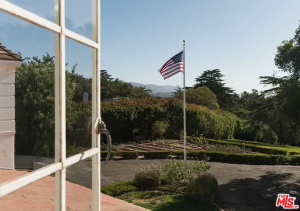 $4,995,000 | 735 Via Hierba, Santa Barbara, CA 93110
