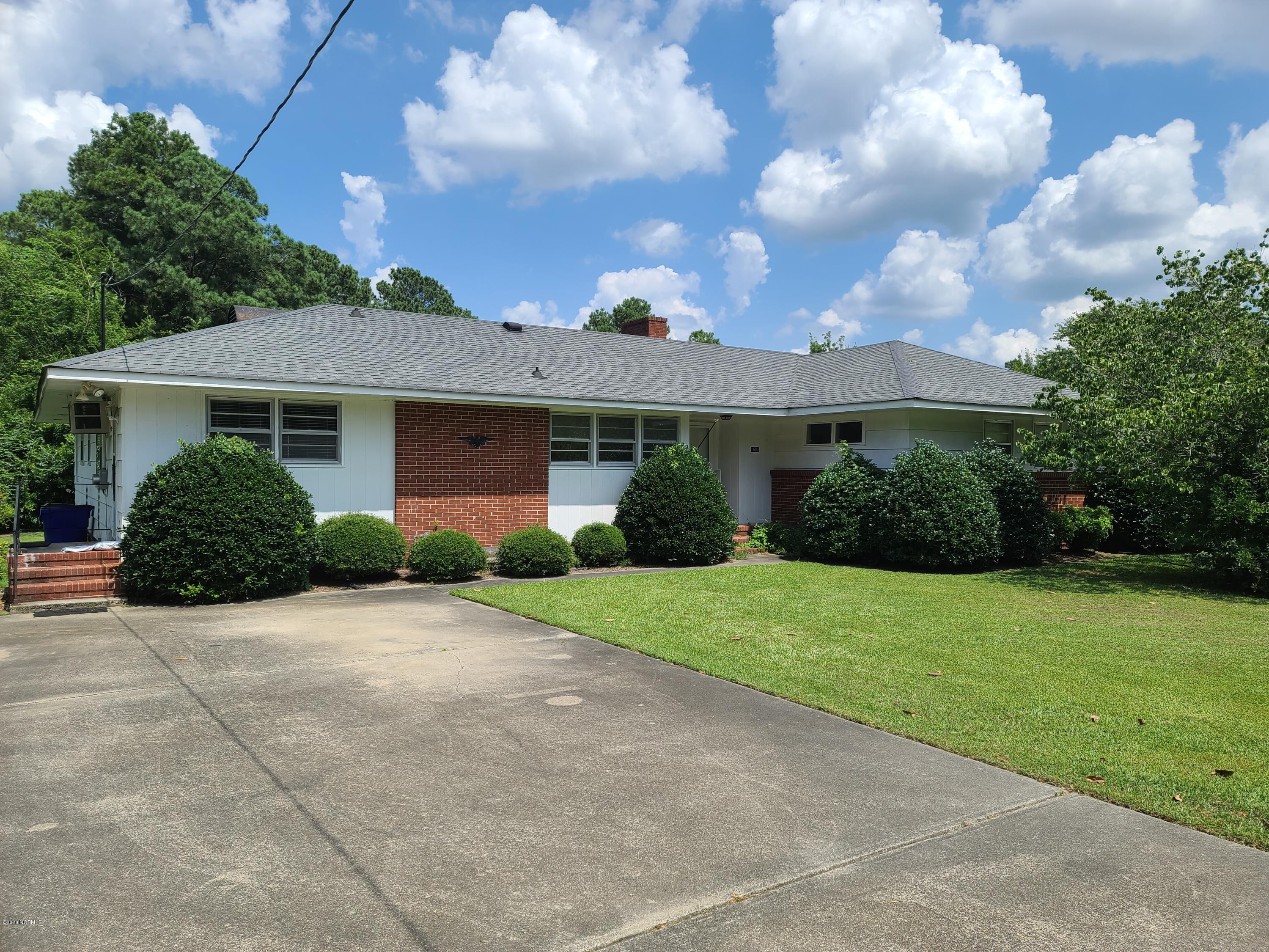 1603 W Road Kinston, NC 28501 - Photo 1 of 21 20200721_145251