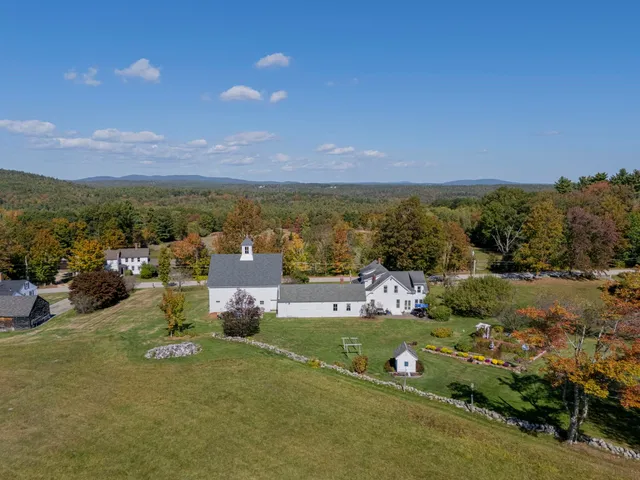 $1,450,000 | 216 North Road, Candia, NH 03034