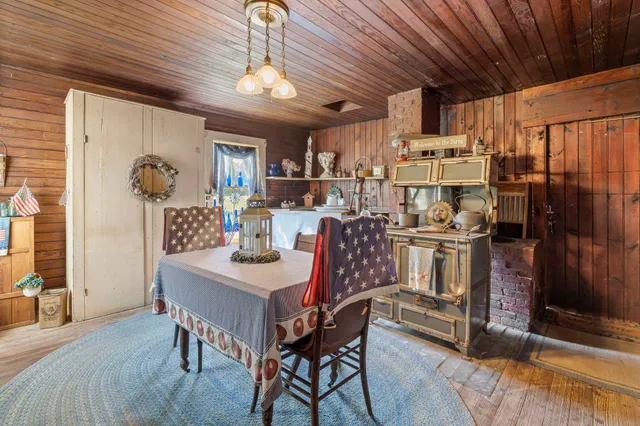 $1,450,000 | 216 North Road, Candia, NH 03034