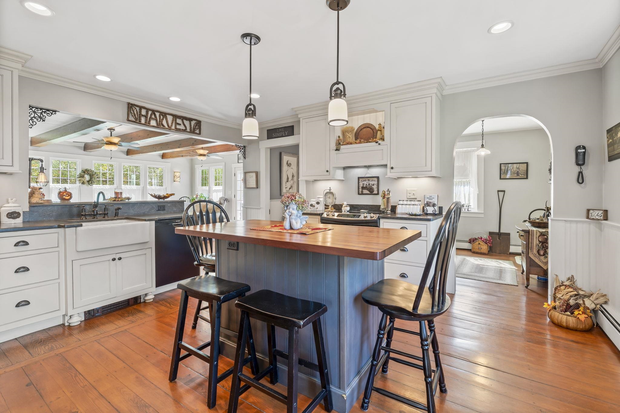 216 North Road Candia, NH 03034 - Photo 7 of 59 Gallery Image 7