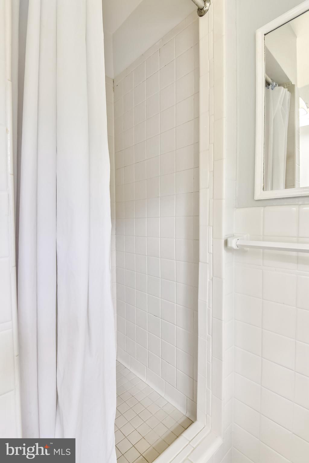 5609 Harwick Road Bethesda, MD 20816 - Photo 26 of 48 Master shower