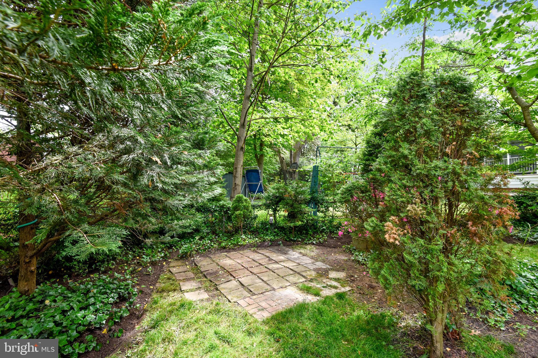5609 Harwick Road Bethesda, MD 20816 - Photo 43 of 48 Charming outdoor space
