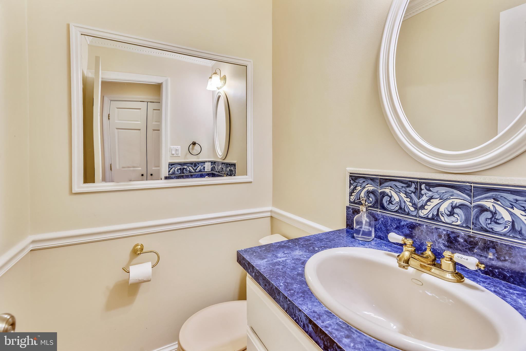 5609 Harwick Road Bethesda, MD 20816 - Photo 45 of 48 Main level Powder room